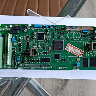 <a href=http://www.ynweimob.com/ target=_blank class=infotextkey>pcb</a>板打樣